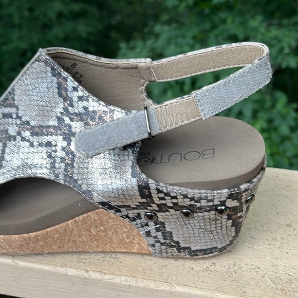 Sandals - Picture 2 of 7